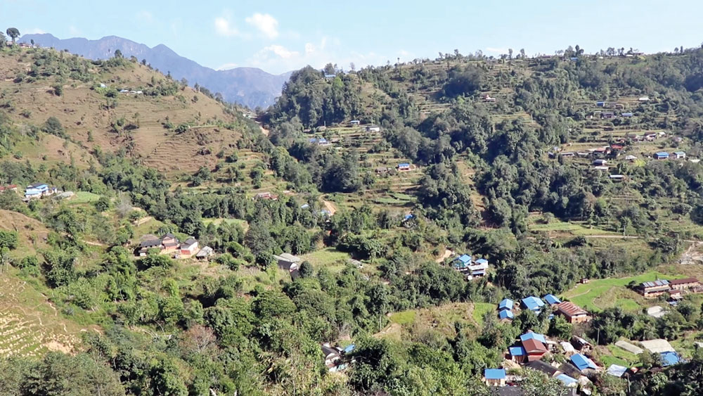 कालीगण्डकी गाउँपालिकाबाट सदरमुकाम तम्घास पुग्नै एक दिन: सेवाग्राहीले तीन दिनसम्म कुर्छन् पालो