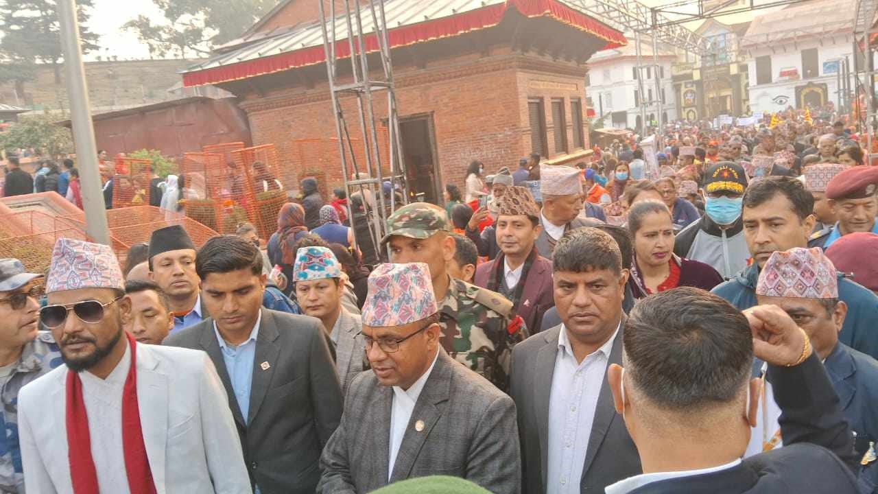 महाशिवरात्रिको पूर्वसन्ध्यामा पशुपतिनाथ मन्दिर परिसरमा प्रभातफेरी
