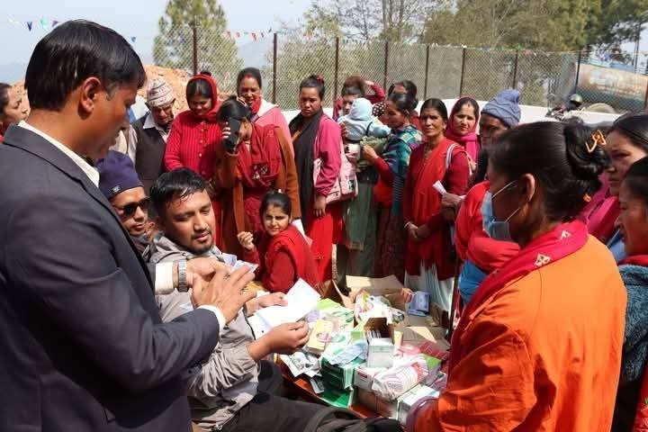 धुर्कोट गाउँपालिकाको आयोजनामा हाडहाडेमा एकीकृत घुम्ती शिविर