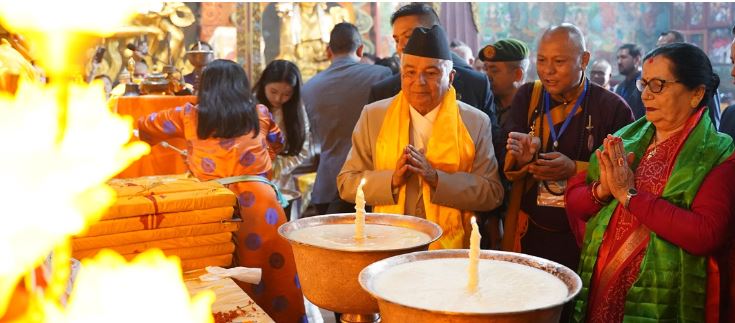 राष्ट्रपति पौडेलबाट बौद्धस्थित गुम्बामा पूजा, आराधना