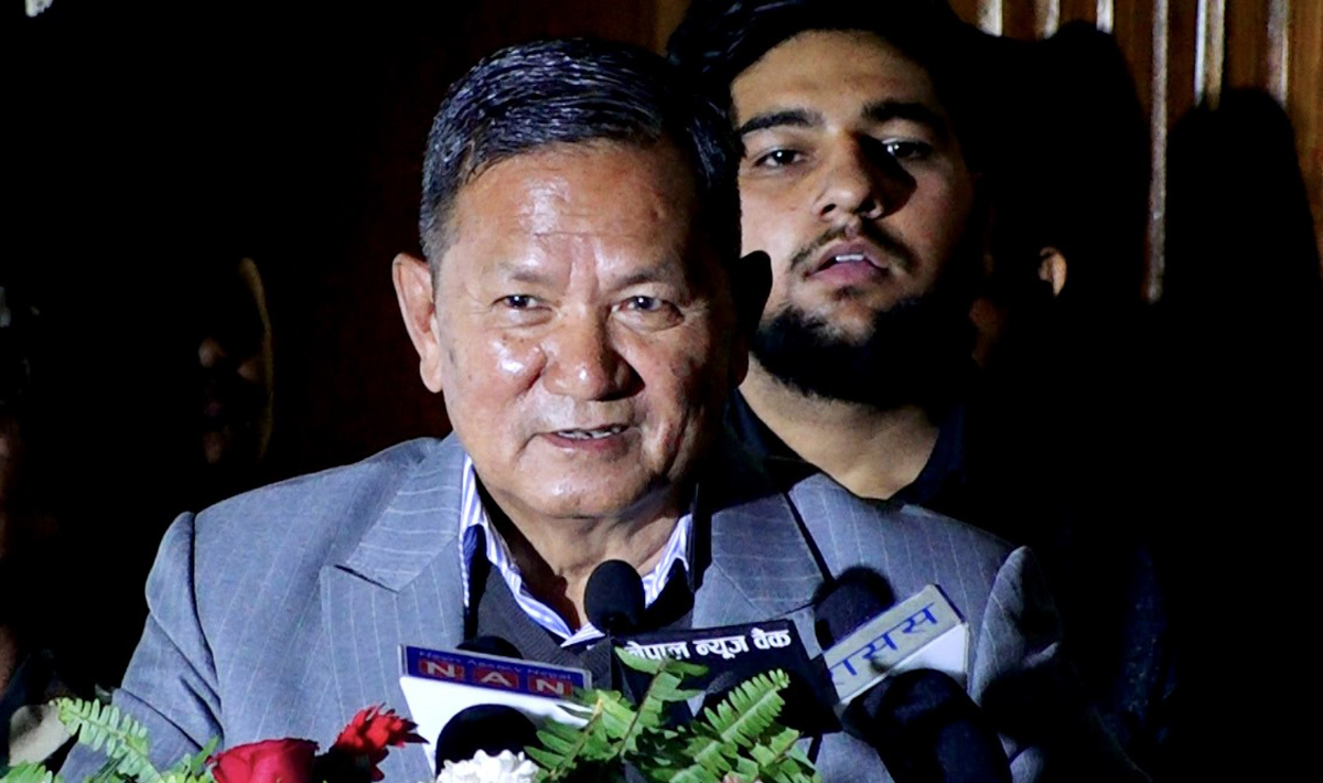 कर्मचारीहरूलाई दलनिकट संगठन बनाउन दिनु हुँदैन- प्रवक्ता गुरुङ