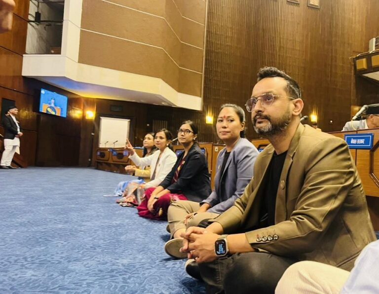 रास्वपा बेल घेराउ गर्दै भुईँमा, संसद जारी
