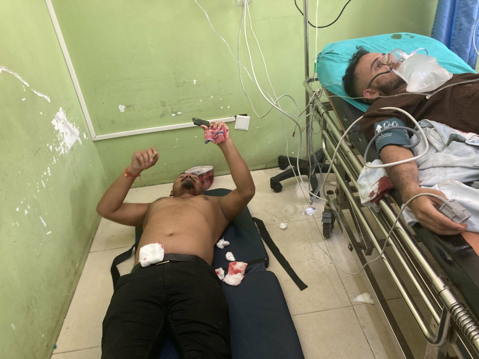 घाइतेहरूले भरियो निजामती अस्पताल