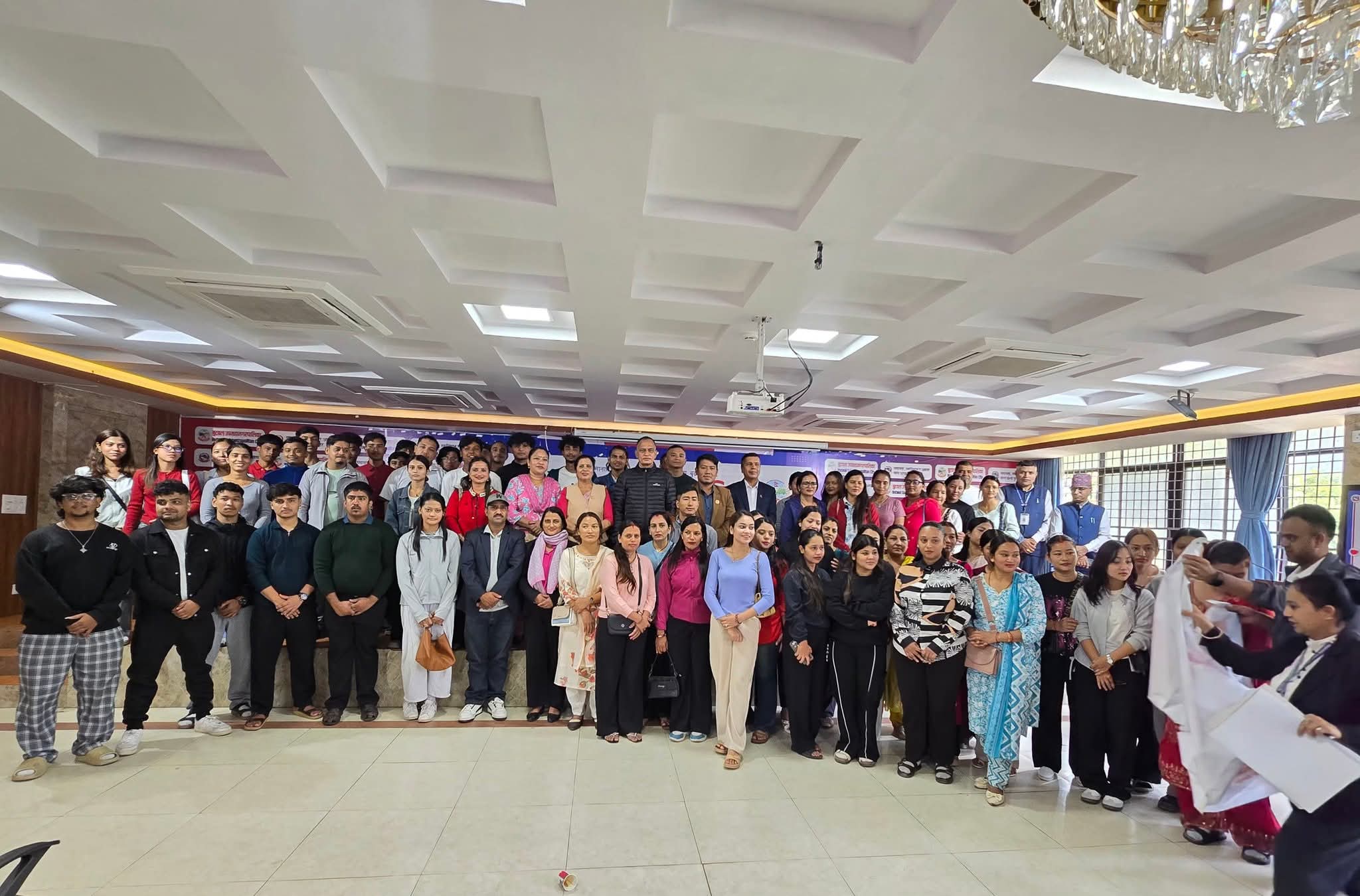“मेयर युवा इलम कार्यक्रम अन्तर्गत बुटवलमा बारिष्टा र ब्युटिसियन तालिम आरम्भ”