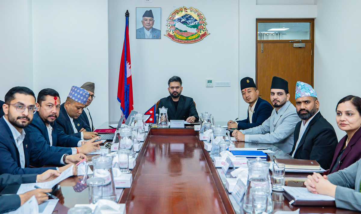 शैक्षिक संस्था र सरकारी कार्यालयमा शनिबार र आइतबार बिदा दिने सरकारको निर्णय