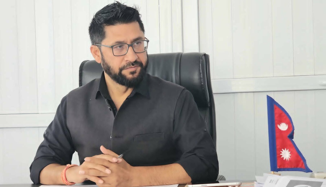 नवयुवाहरूले सोधेका हरेक प्रश्नको जवाफ दिने ठाउँमा समयले हामीलाई उभ्याएको छ: रवि लामिछाने