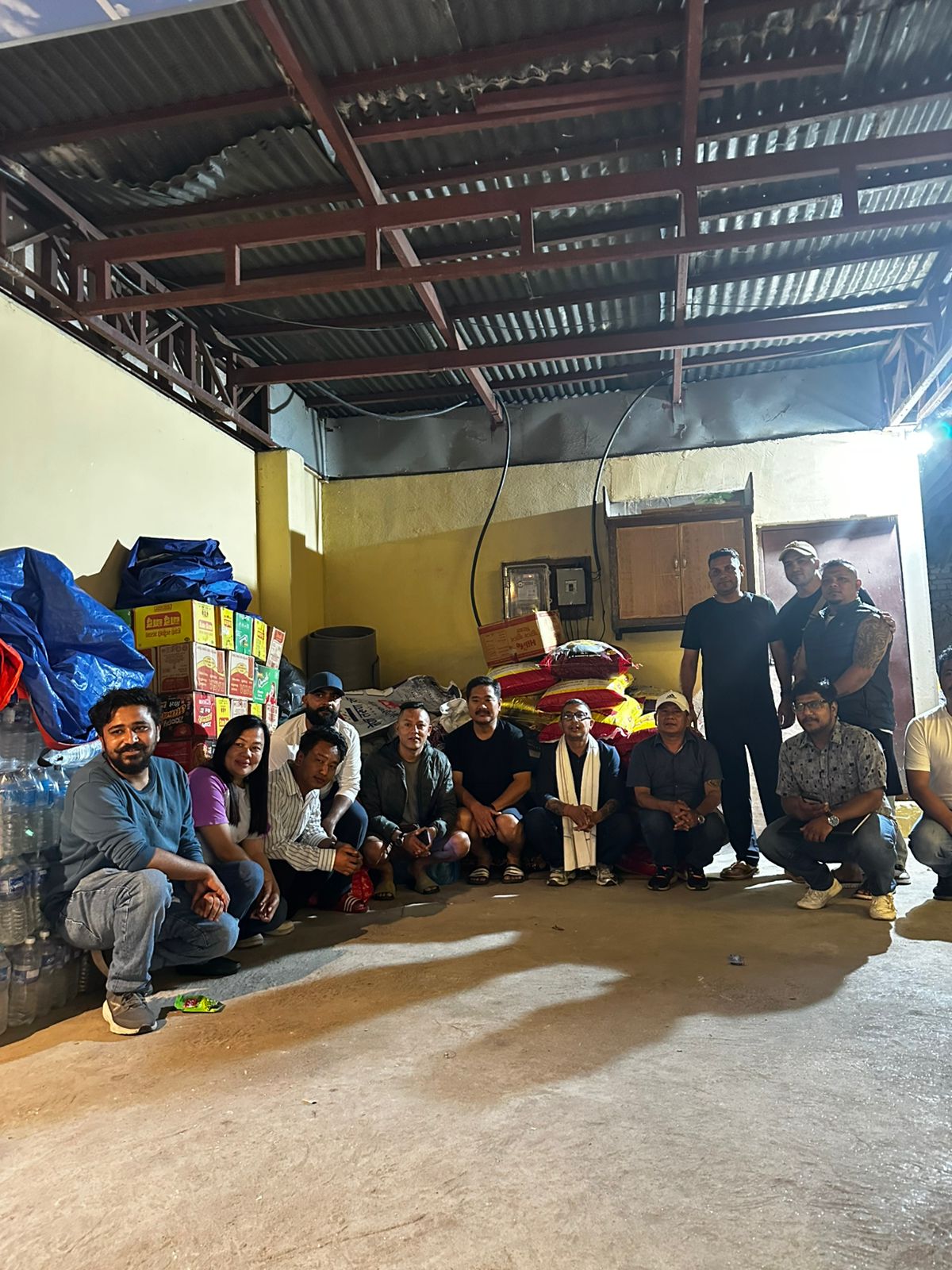बाढीपीडितको पीडामा तरुण दलको साथ, अध्यक्ष कोइरालाले भने– ‘विपद्मा नागरिकलाई एक्लो महसुस हुन दिनुहुँदैन,’